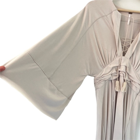 🛑SOLD FREE PEOPLE Kimono Sleeve Goddess Mini Dress in Cream Size 0 - Picture 5 of 8